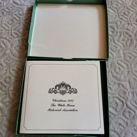 1997 WHITE HOUSE Christmas Ornament - Picture 8 of 9